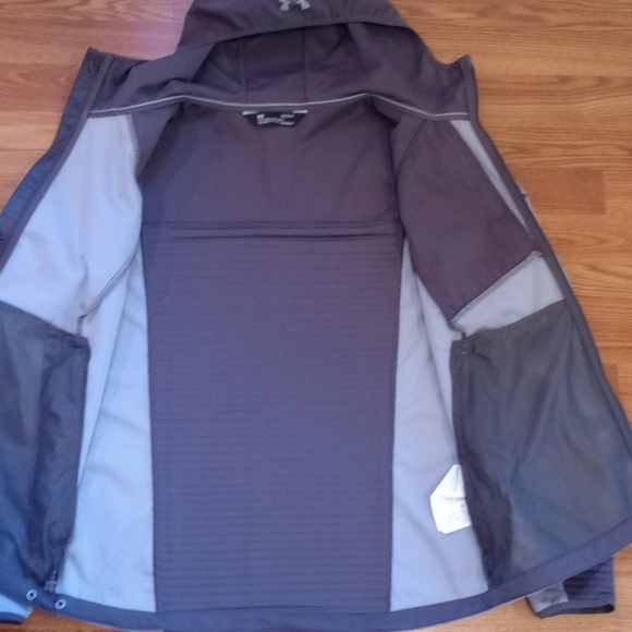 Under Armour Soft Shell Jacket - Picture 2 of 5